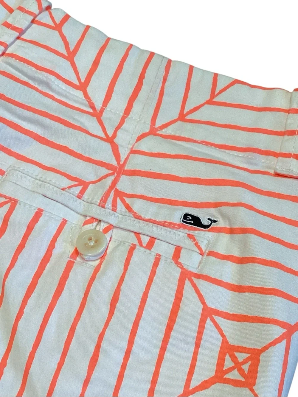 Vineyard Vines Women’s Size 12 Coral Geometric Print Chino Shorts 3” Inseam
